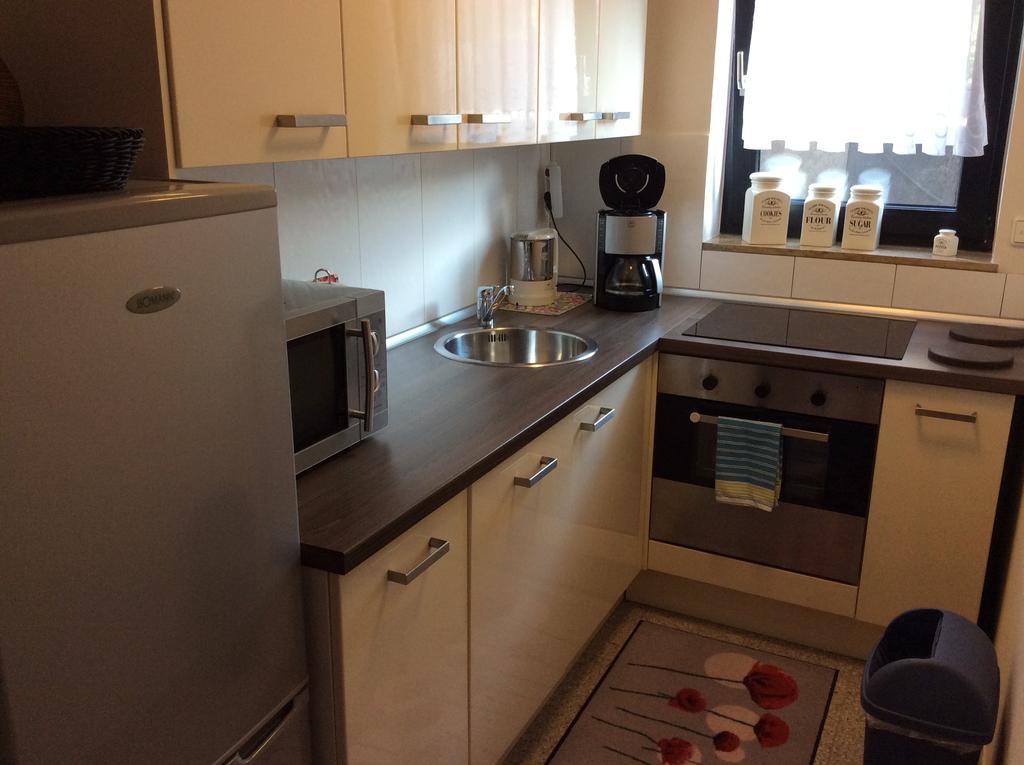 Ferienwohnung In Fuhlenbrock บอททรอพ ภายนอก รูปภาพ